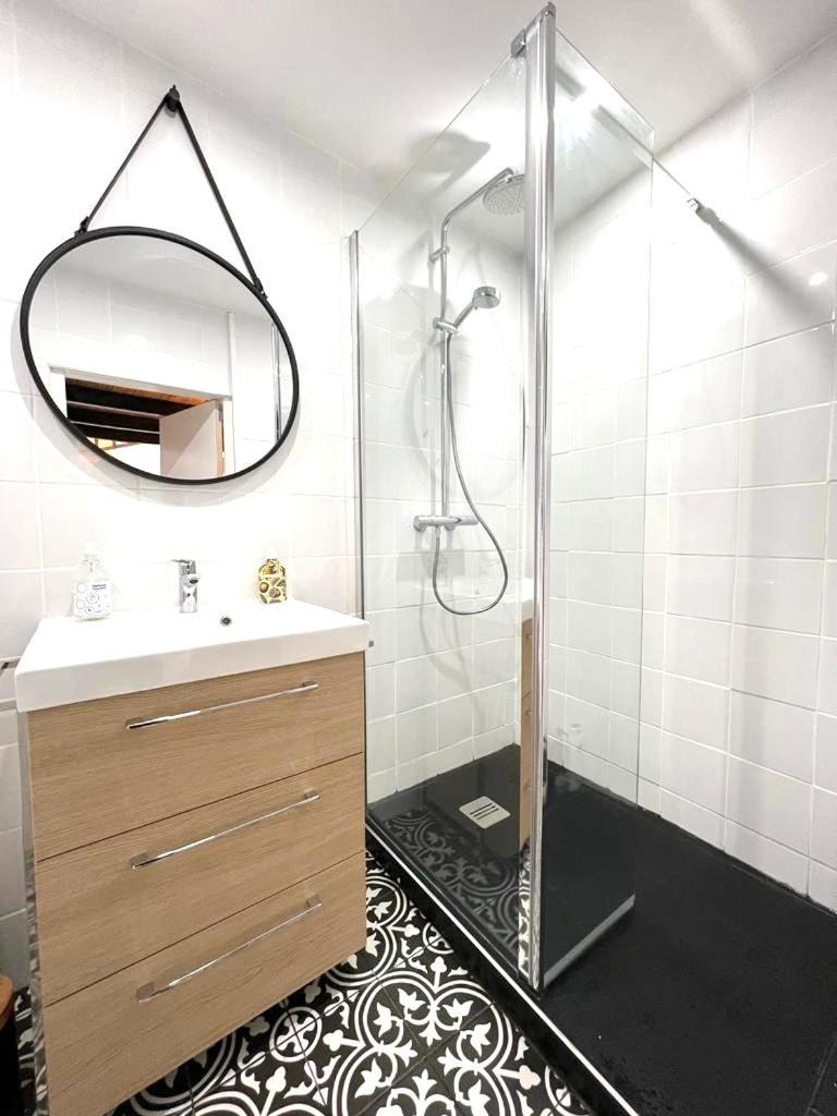 Jolie Mini Maison Lovely Tiny House Vitry-sur-Seine Exterior foto